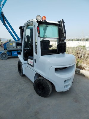 UNICARRIER YG1D2A30Q...